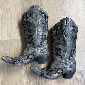 Corral Vintage Boots Women 9M Black Leather Crater Inlay Pointed Toe Western